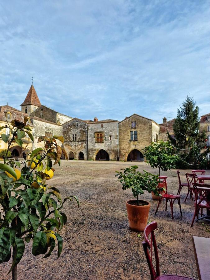 Au Bonheur Des Ruelles Monpazier Exterior foto